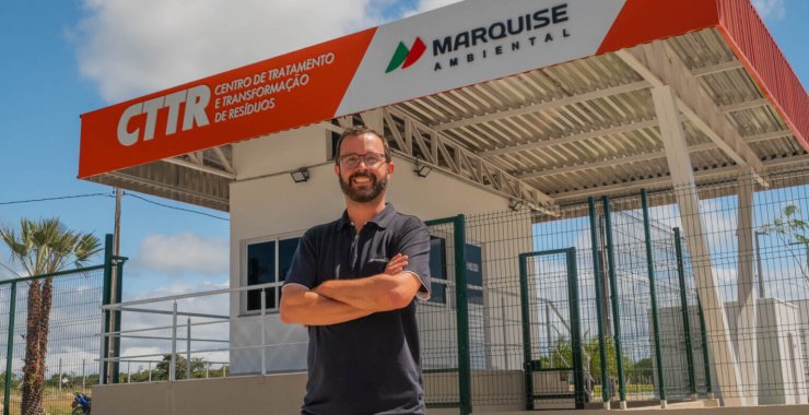 1.-PAULO-STUDART-NA-FACHADA-DO-CTTR-SOL-NASCENTE-EM-AQUIRAZ-CE.-CREDITOS-BARBOSA-NETO-1536x1022-3